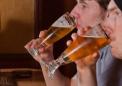 研究发现每天饮酒超过10克会损害认知功能