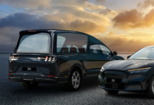 英国公司推出基于福特野马 Mach-E 的灵车和豪华轿车
