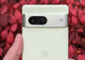 Pixel 7 用户报告全屏 YouTube 播放问题