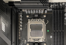 微星 MAG X670E Tomahawk 主板零售价 339 美元