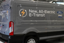 USPS 购买了 9,250 辆福特 E-Transit 货车和 14,000 个充电站