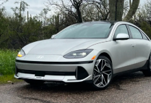 2023 现代 Ioniq 6 First Drive 回顾：光滑的轿车增加了大范围