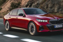 2024 BMW i5：电动轿车抵达时最高可达 593bhp