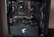 如何清除 PC 塔上的灰尘
