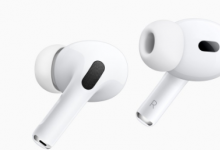 如何在 iOS 17 中将 AirPods 切换到另一台设备
