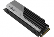 购买这款带有散热器的 2TB PS5 SSD 价格低于 90 美元
