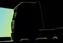 显示了 eActros 600 拖拉机的第一个预告片