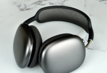 AirPods Max 2 和新款 Apple AirPods：期待它们的上市时间