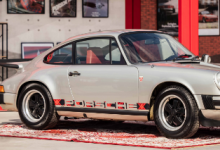  保时捷以最新的 Sonderwunsch 赛车向首款 911 Turbo 致敬