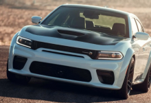 Final Dodge Charger 是一款 Scat Pack 宽体驱逐舰灰色