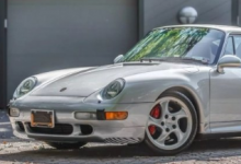 一辆28年车龄200公里的保时捷911被发现