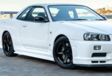 一辆 2000 年旧款 Nissan 售价 325,000 美元
