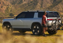 Rivian R2 亮相——R1S 克隆版 起价 45,000 美元