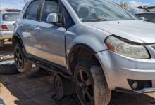 垃圾场珍品：2008 款铃木 SX4 跨界车