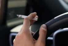 如何去除汽车里的香烟味